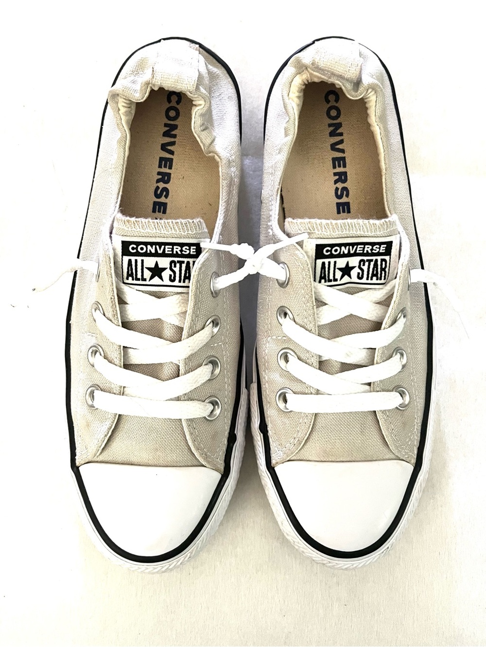 Converse Low Top Sneakers in Gray and White